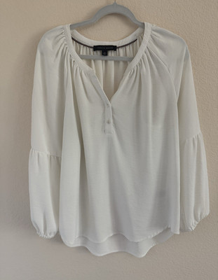 Tommy Hilfiger Women s White Solid V-Neck Pleated Button Blouse Long Sleeve L/G