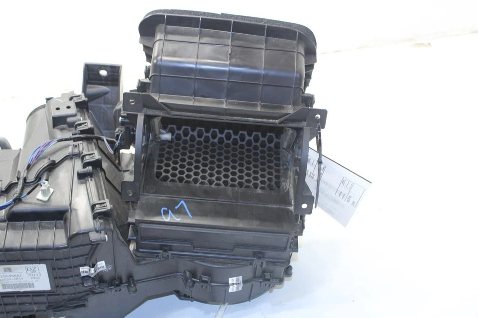 Ram 1500 2014-2015 doble cabina Laramie calefacción soplador carcasa caja 68195966AE Foto 4 de 4