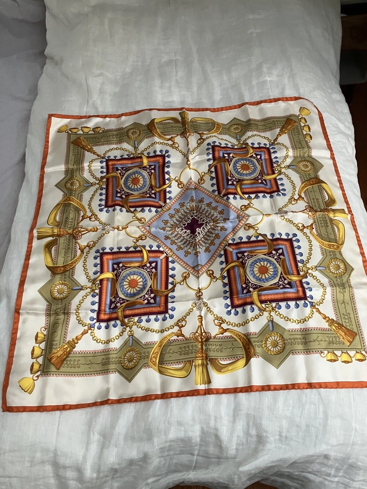 Écharpe en soie Gucci 34x34