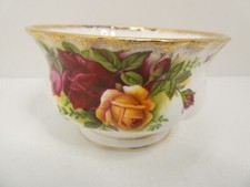 ROYAL ALBERT OLD COUNTRY ROSES SUGAR BOWL BONE CHINA ENGLAND