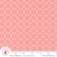Moda FAVORITE THINGS 37655 22 Blush Pink SHERRI & CHELSI Quilt Fabric CHRISTMAS