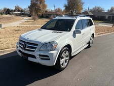 2010 Mercedes-Benz GL450 4MATIC 3rd row seats
