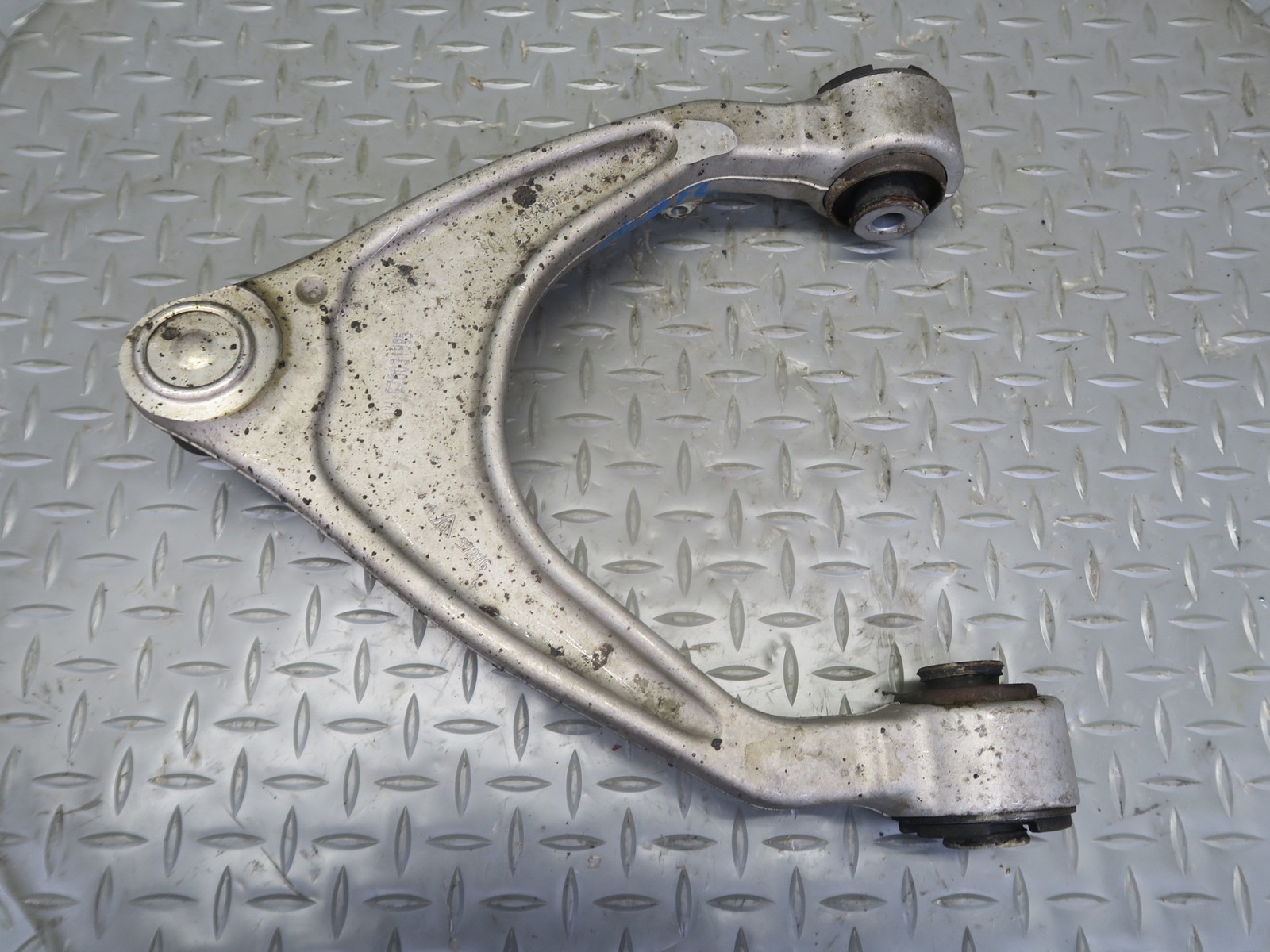 2017-2020 MASERATI LEVANTE M161 FRONT LEFT SUSPENSION UPPER CONTROL ARM