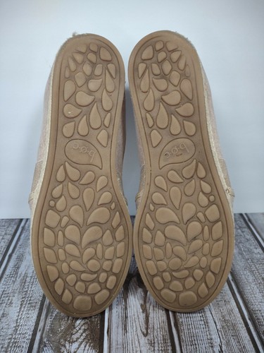 B.O.C. Canvas Slip On Low Top Women's Size 9 Beige Loafer Shoes - Picture 8 of 9
