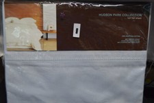 Hudson Park Collection Full SZ Flat Sheet 600TC 100 Egyptian Cotton Color Cloud