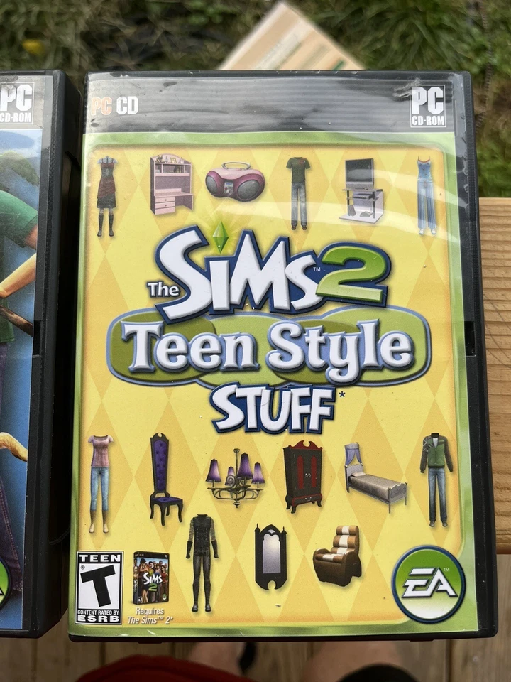 The SIMS 2  3 Game Plus Expansion Packs PC Windows/Mac Set Lot Of 5 With Manuals - Image 2 of 4