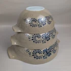 PYREX Homestead Cinderella Mixing Bowls Blue On Tan 442-444 Set Of 3 Vintage
