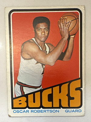 Topps 1972-73 Oscar Robertson #25 Milwaukee Bucks Basketball Base Set