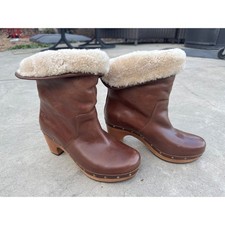 UGG Australia Lynnea Brown Leather Shearling Clog Boots Womens Size 6 US