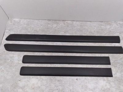 2004-2008 Chevrolet Colorado Canyon Exterior Outer Door Side Molding Strip Set