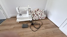 Toyota Quiltmaster RS2000 Sewing Machine with Free Arm, Pedal, Cath Kidston Bag