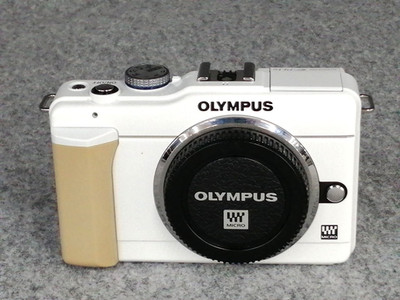 OLYMPUS PEN E-PL1s Digital SLR Camera White No Lens w/ Box, Battery, Charger