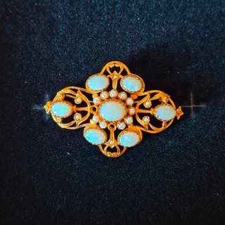 Victorian Style 9ct Gold Opal and Seed Pearl Brooch c1912