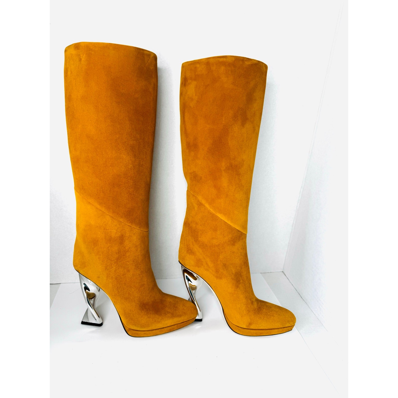 Brandon Maxwell Camel Suede Knee High Boots Sz 39 US 9 Sculptural Metallic Heel