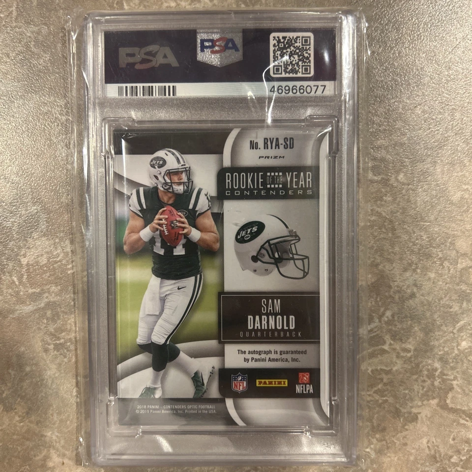 2018 Panini Optic - Rookie of the Year Contenders Auto Sam Darnold ( RC)  PSA 9 - Image 2 of 2