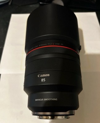 Canon RF 85mm f/1.2 L USM DS Lens Auto/Manual Focus w/ 82mm Filter