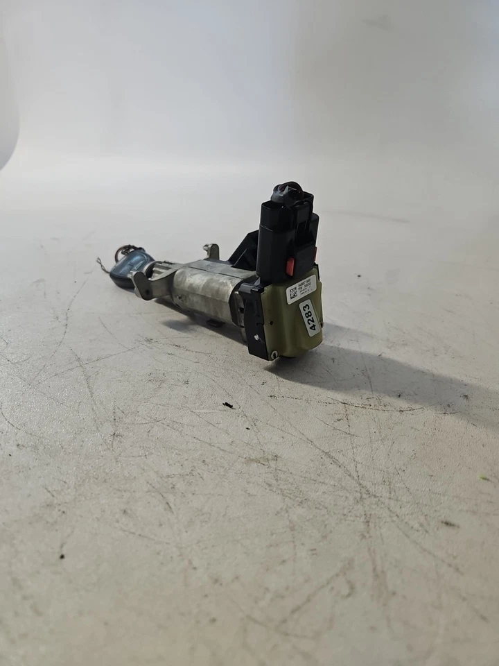 Interruptor de encendido de transmisión automática Dodge Avenger 2008-2010 con llave OEM Foto 2 de 4