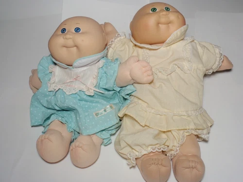 Lot 2 Vtg CPK Cabbage Patch Kids Baby Dolls: 1 Beanie