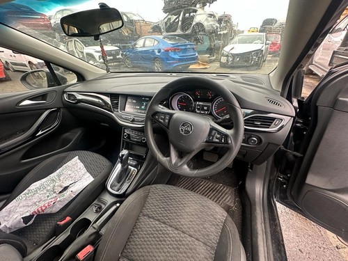 HOLDEN ASTRA POWER WINDOW SWITCH RH FRONT (MASTER SWITCH), BK-BL, 5DR HATCH/SEDA - Picture 10 of 12