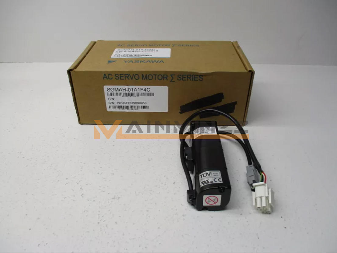 ONE NEW Yaskawa servo Motor SGMAH-01A1F4C
