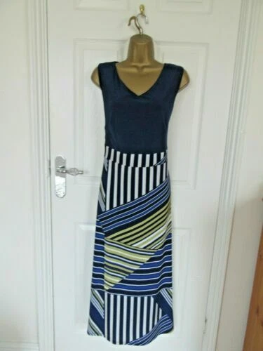 Geometric Dresses Size 18