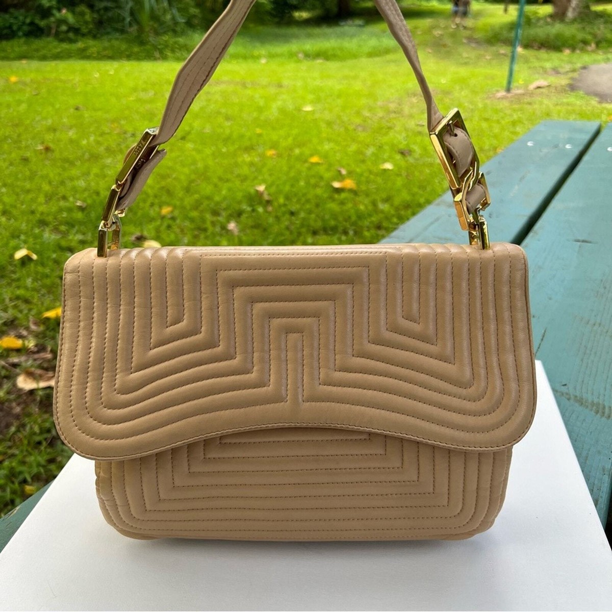 ショルダーバッグ・ポシェット BALLY Woman Shoulder bag Beige WAC03YVT773 U3C8O BALLY Shoulder Bag Handbag Leather Beige Crossbody Bag | eBay