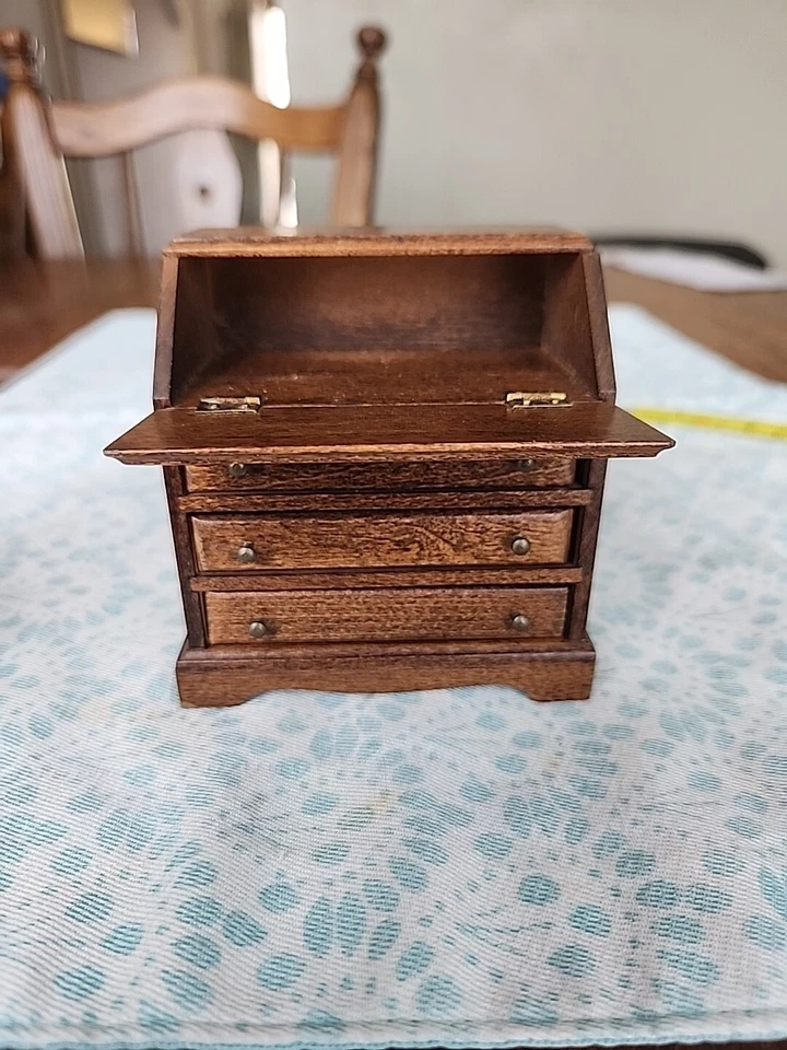 Escritorio de madera vintage miniatura para casa de muñecas secretaria muebles cerezo Foto 3 de 4