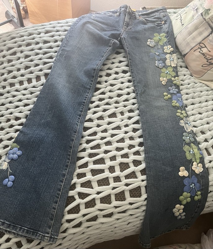 Ema Savahl Jeans w/ Hand painted Floral Swarovski Embellished Size 3  
