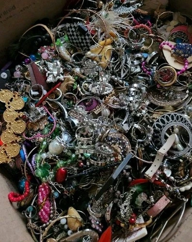 10 Pounds Jewelry Costume Vintage Mix LBS  necklaces bracelets  rings etc lbs