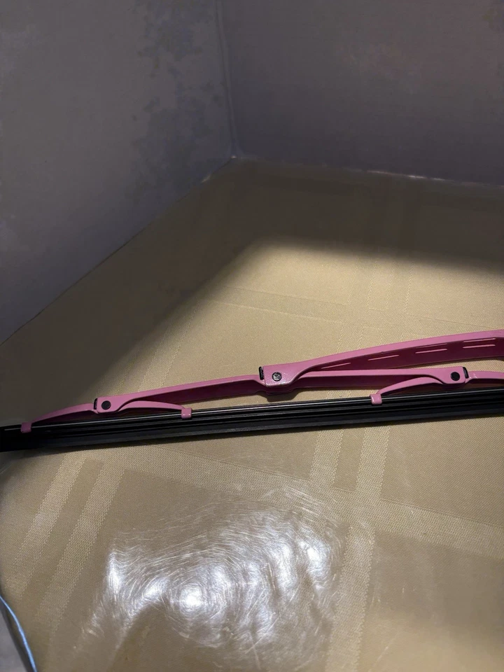 New Without Packaging 21.5” Pink Windshield Autotex Wiper - Image 2 of 4