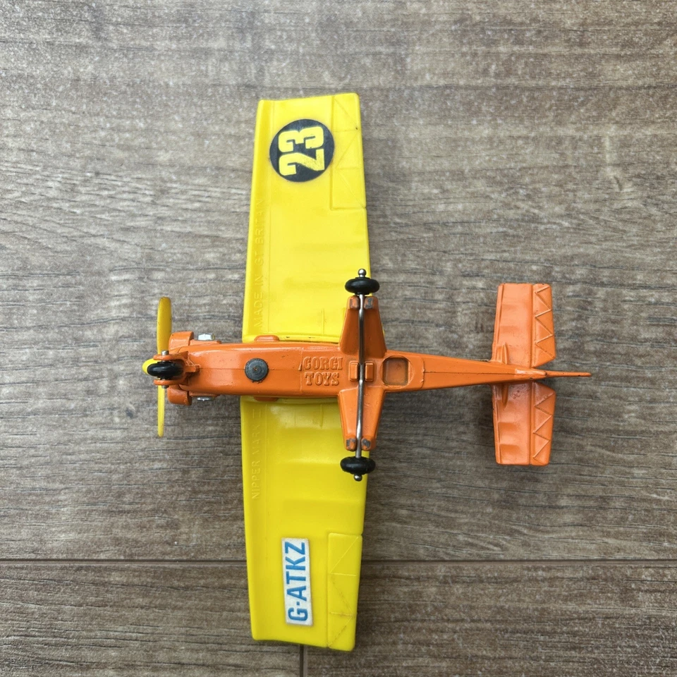 Corgi Gift Set 19 Land Rover Nipper Aircraft And Trailer In Original Box - Image 3 of 4