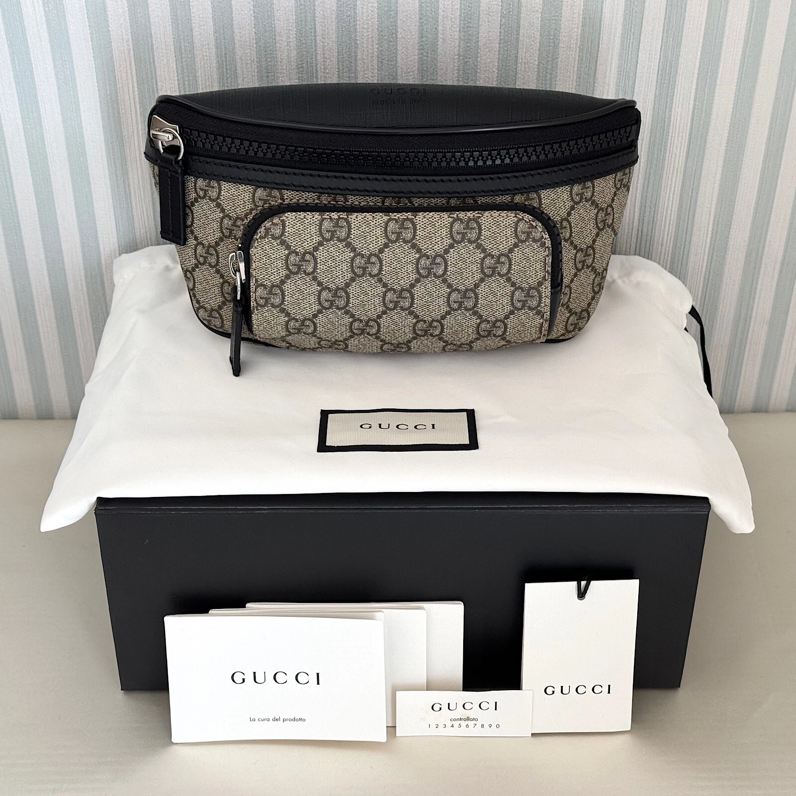 Sac ceinture corps toile PVC cuir beige banane GUCCI GG Supreme 450946 avec boîte