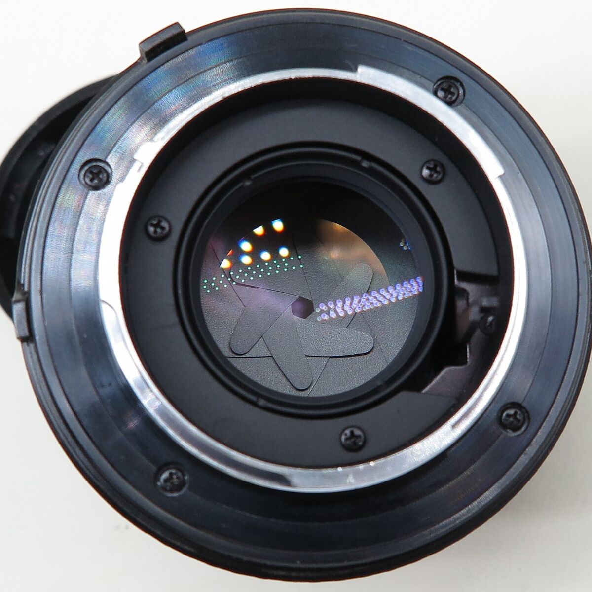 Minolta MD Rokkor 85mm f/2 - Hood - Excellent vintage Minolta MD Rokkor 85mm f/2 - Hood - Excellent vintage