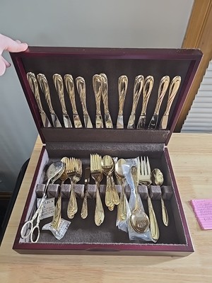 Read Notes* Farberware 63/64pc Gold Plated flatware Service for 12 ''Breeze Gold''