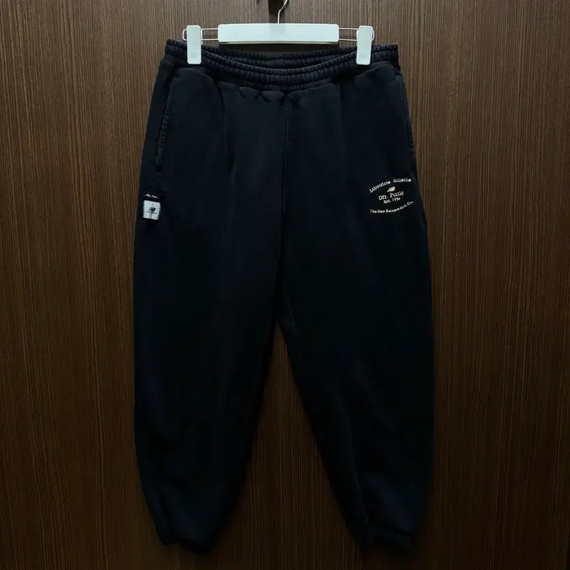 New Balance Men's Jogger Pants L Size