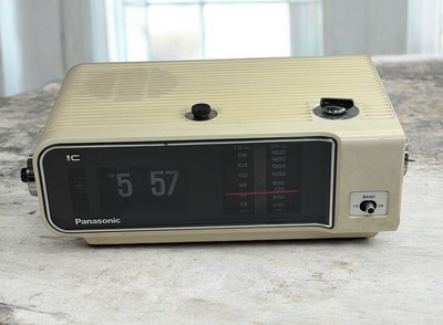 Vintage Panasonic RC-6003 Flip Clock AM/FM Radio Alarm Working