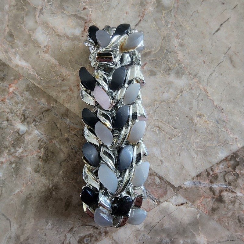 Silver Tone Costume Fashion Jewelry Bracelet Black Pink White Accents 7"Long