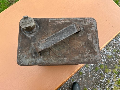 Vintage Shell Motor Spirit Petrol Can - Picture 10 of 10