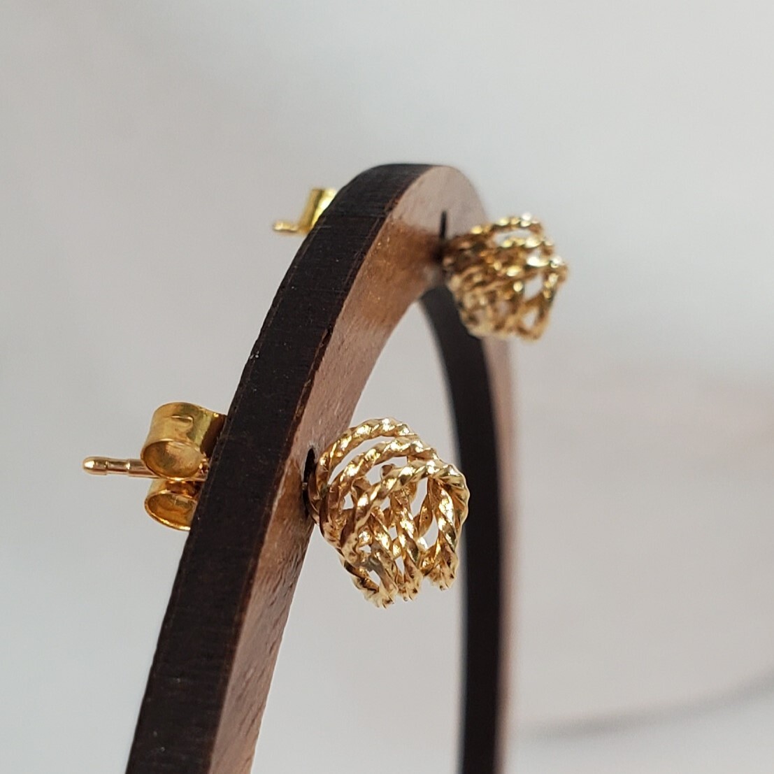 14k Gold Interlocking Circle Stud Earrings, Love … - image 3