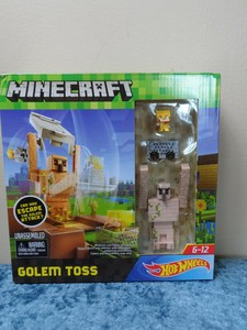 hot wheels minecraft golem toss
