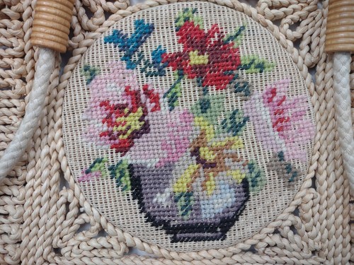 Vintage Handmade Needlepoint Floral Purse Bag raffia Boho Shoulder GRANNY CHIC - Picture 2 of 11