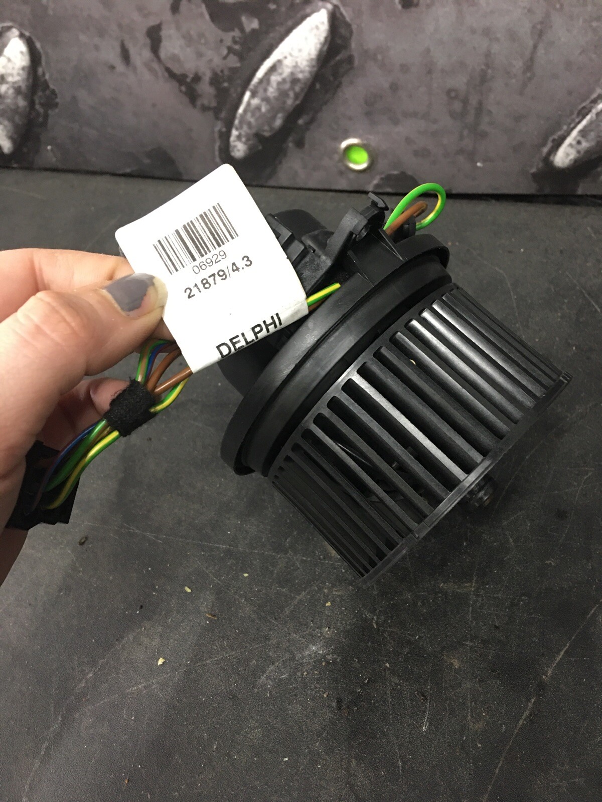 2003 BMW X5 CENTER CONSOLE A/C AIR CONDITIONING HEATER BLOWER MOTOR FAN