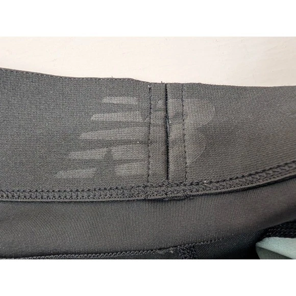 New Balance Leggings Womens Sz XS Capri Running Tights Athletic Space Dye Black - Image 3 of 4