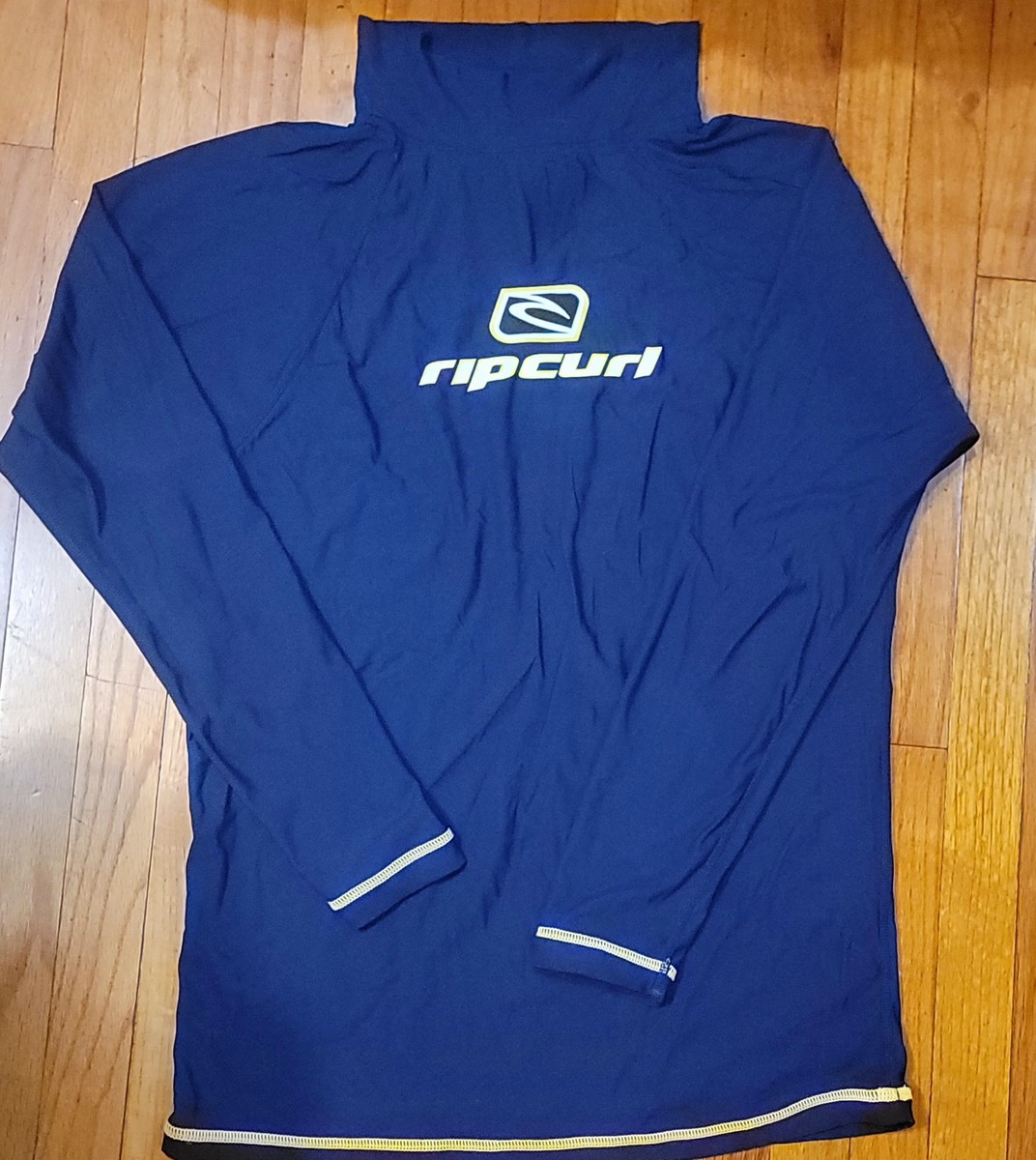 Ripcurl Long Sleeve Large View 3