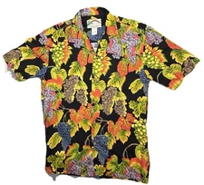 Paradise Found Hawaiian Shirt Rayon VTG Mens Small Grapes Print Short Sleeve