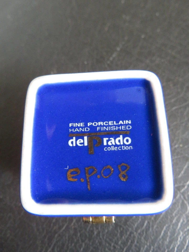 Vintage Delprado pill box e.p.08 - Image 3 of 4