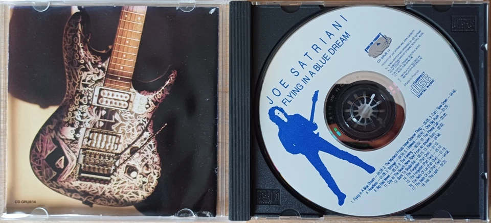 CD Joe Satriani - Flying in a blue dream - Bild 3 von 3