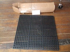 NEW NOTRAX 550S0033BL Modular Drainage Mat, Black, 3 x 3 ft. (ET)