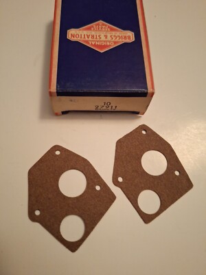 (2) NOS OEM Genuine Briggs & Stratton Fuel Tank Gaskets. Part 27911 