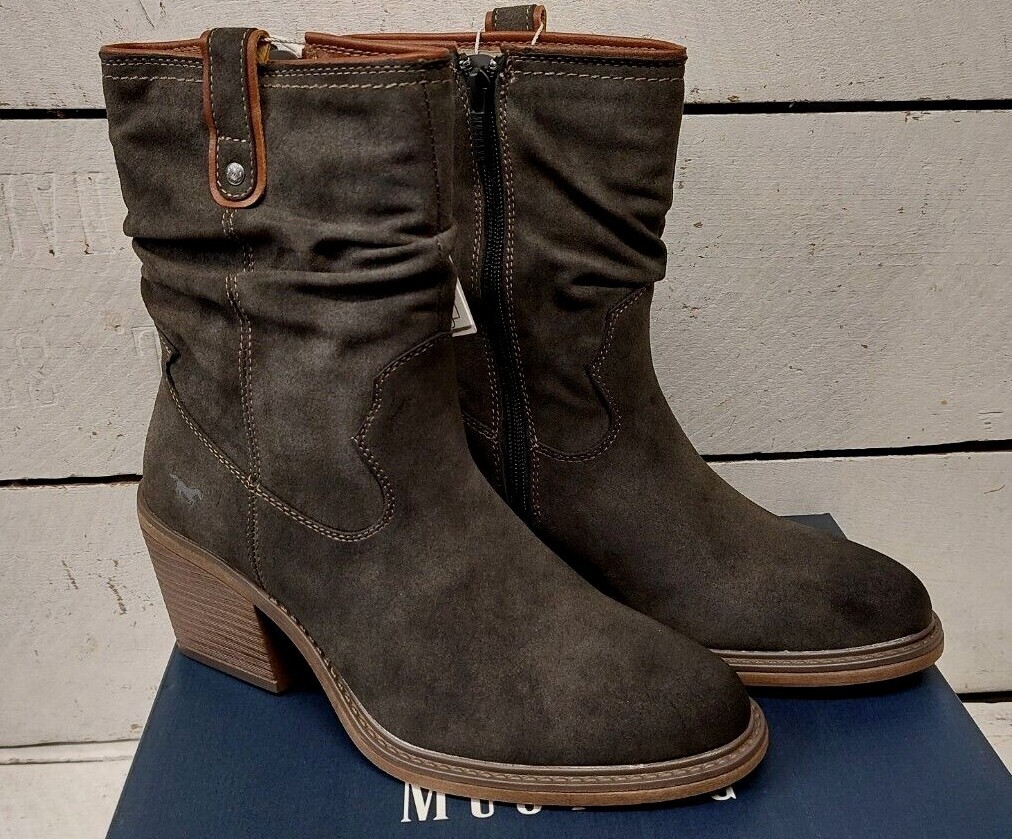 Suede Mustang Vegan Boots Ladies Mustang 1479-501-20 Dark